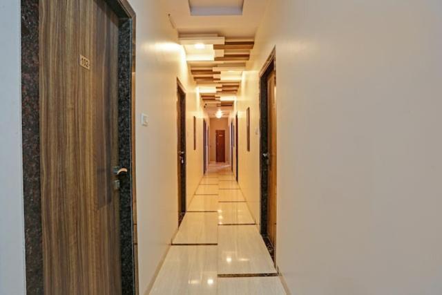 Hotel Amfahh - Andheri West Railway Station Bombaim Exterior foto