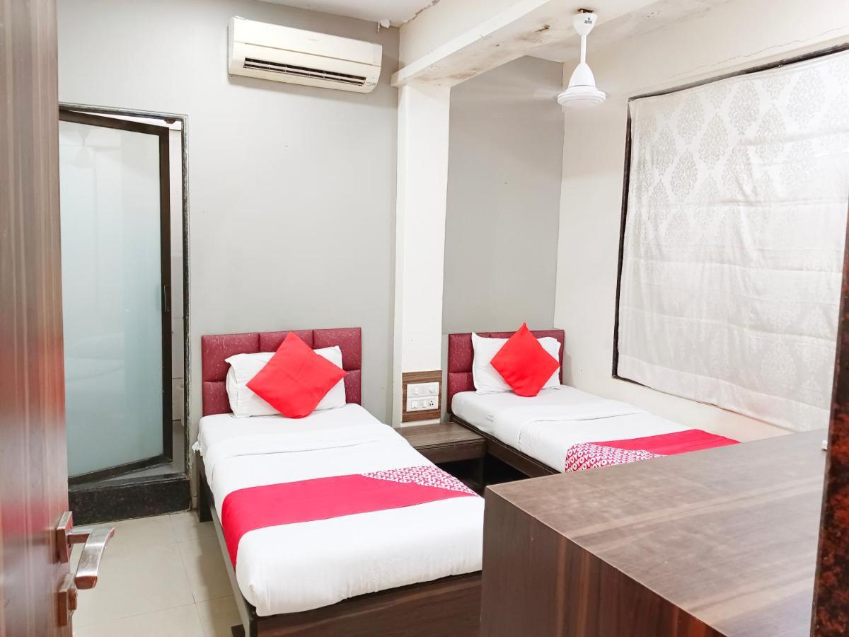 Hotel Amfahh - Andheri West Railway Station Bombaim Exterior foto